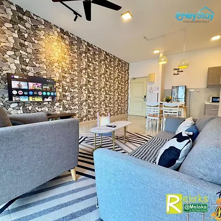 Atlantis Residences Melaka By Heystay Management Exterior photo